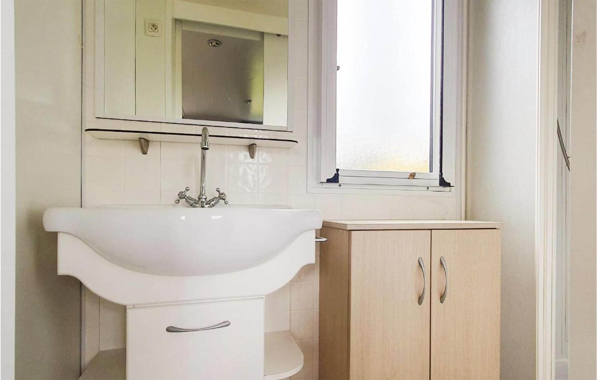 Gorgeous Home In Tzummarum With Wifi מראה חיצוני תמונה