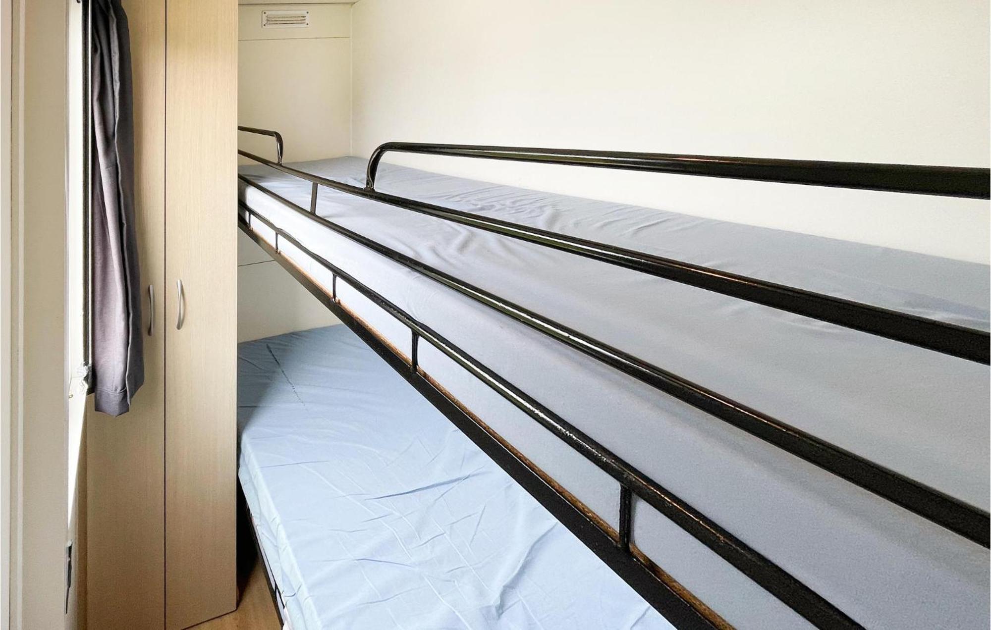 Gorgeous Home In Tzummarum With Wifi מראה חיצוני תמונה